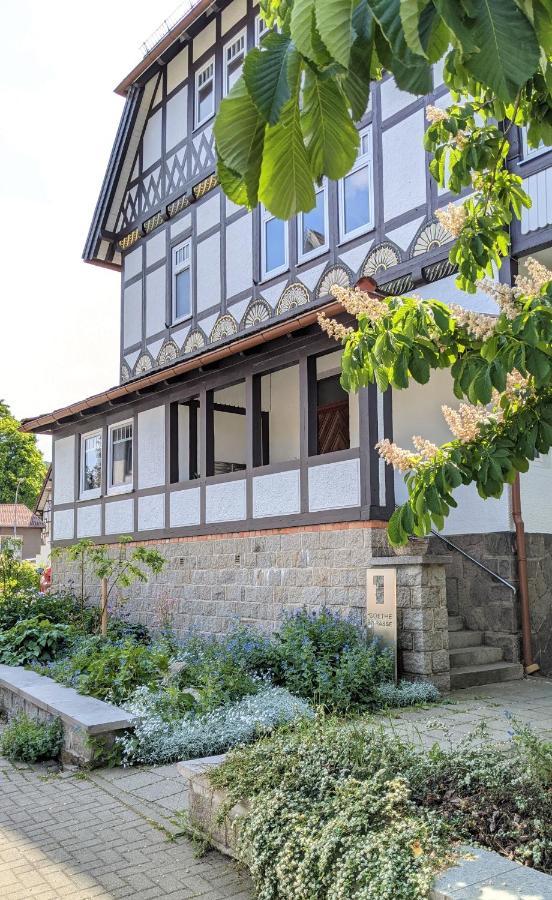 Goethes Liebste Betten - Stilvolle Ferienwohnungen Im Historischen Fachwerkhaus In Вернигероде Экстерьер фото